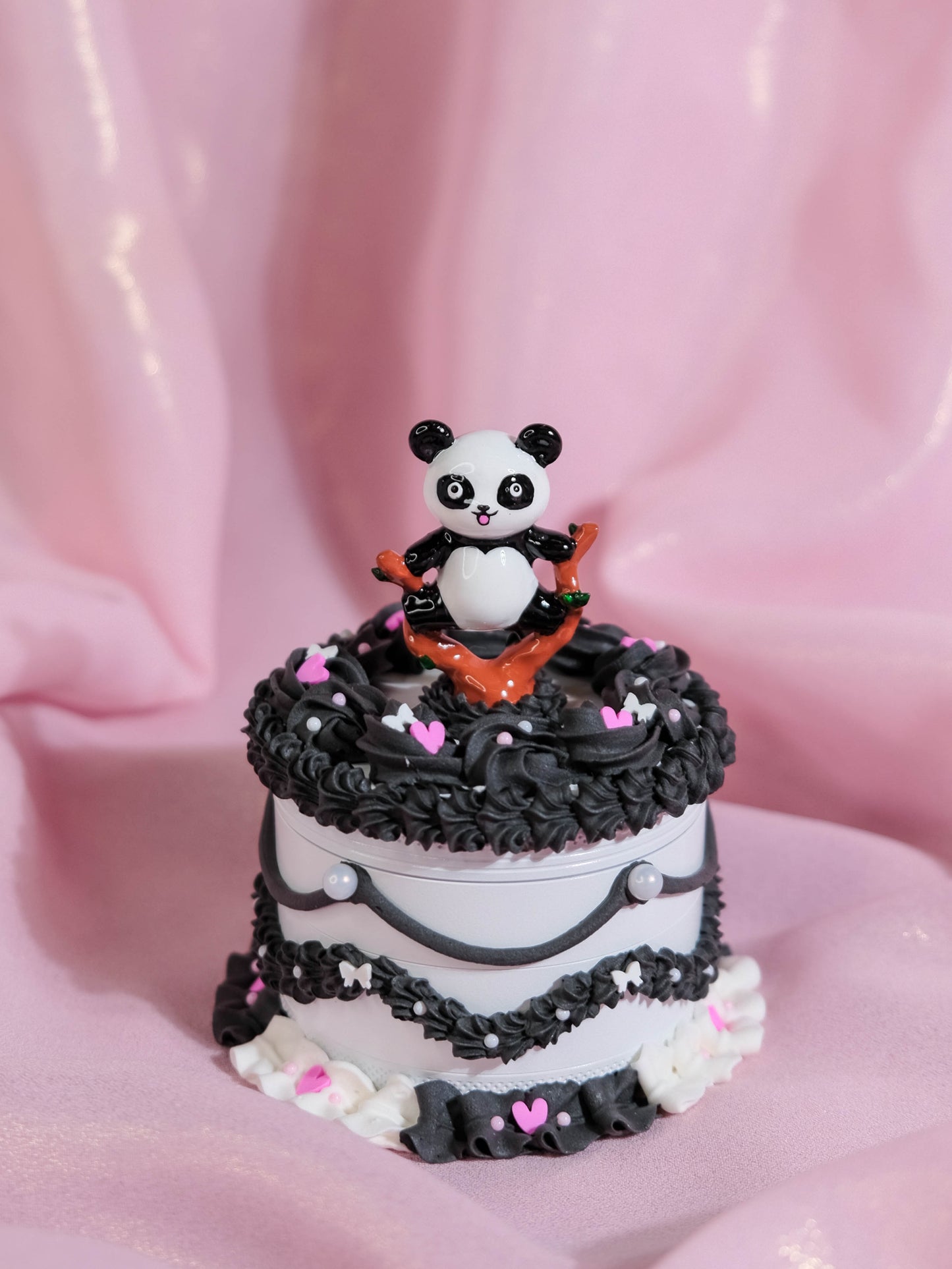 White Chocolate Panda Express Cake - Grinder