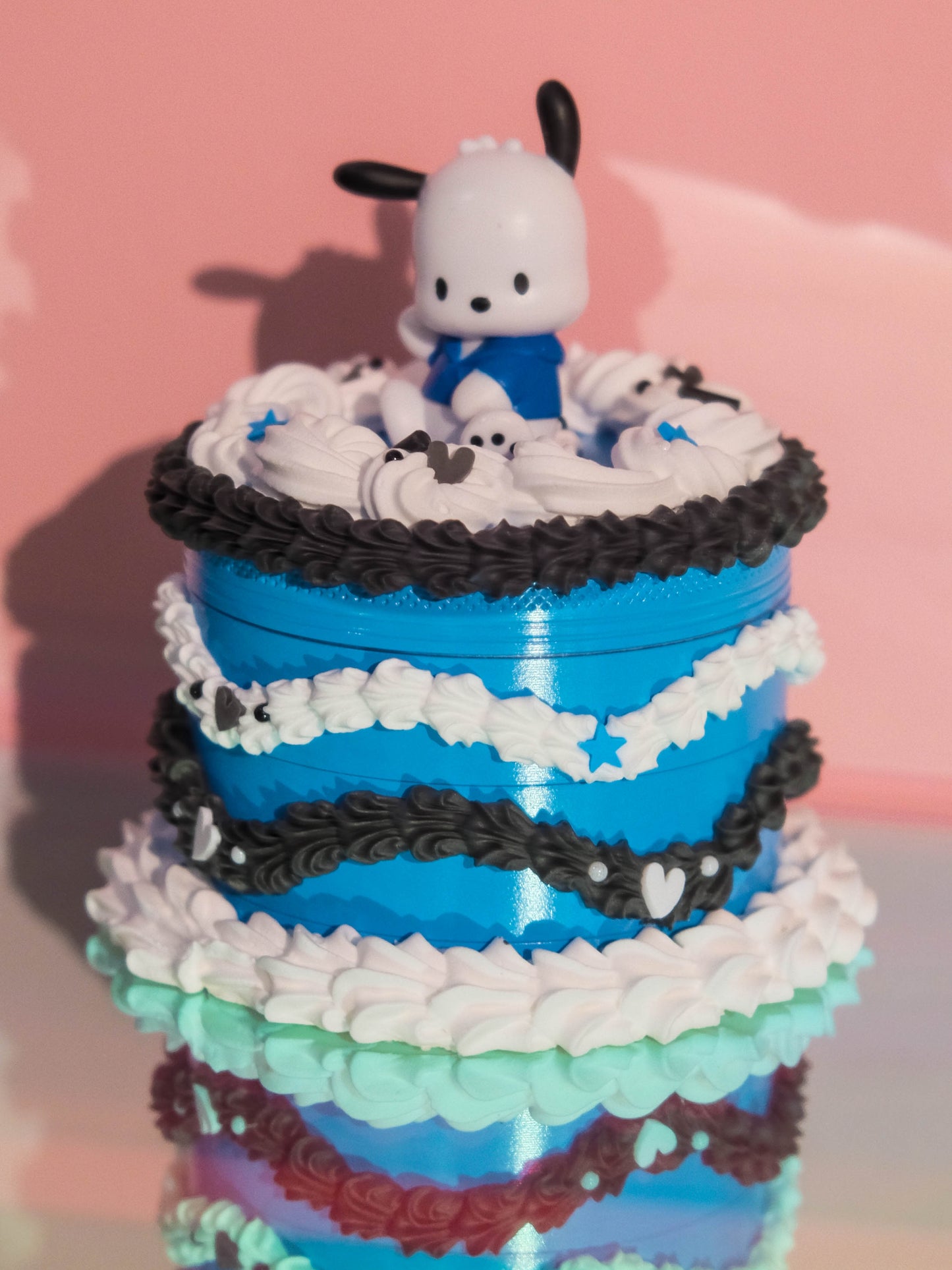 Pochacco in Blue Cake - Grinder